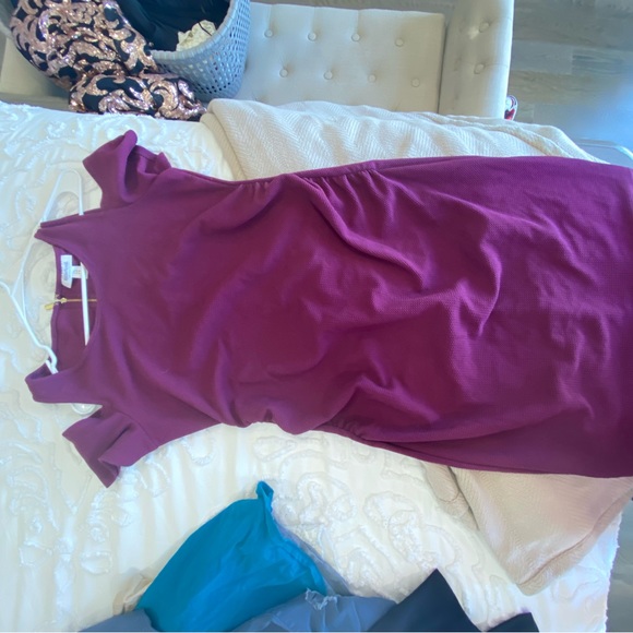 Motherhood Maternity peep shoulder dress. - Picture 5 of 8